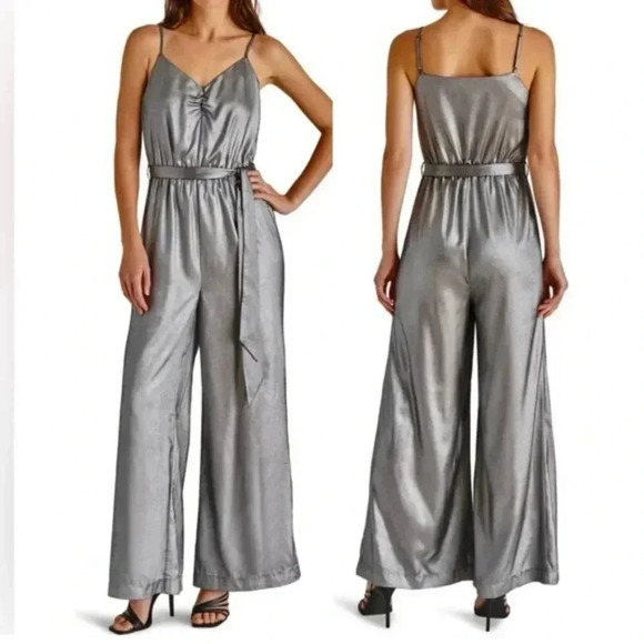 Steve Madden Pants - Steve Madden Metallic Crepe Jumpsuit Size XS